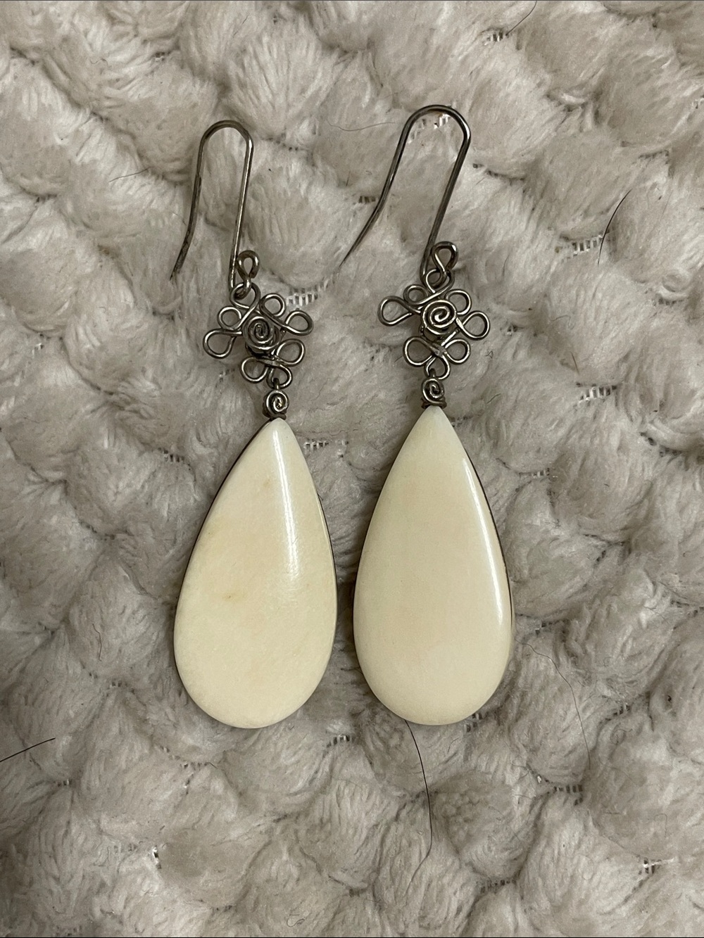 Sterling silver Elegant Cream stone Teardrop Dangle Earrings